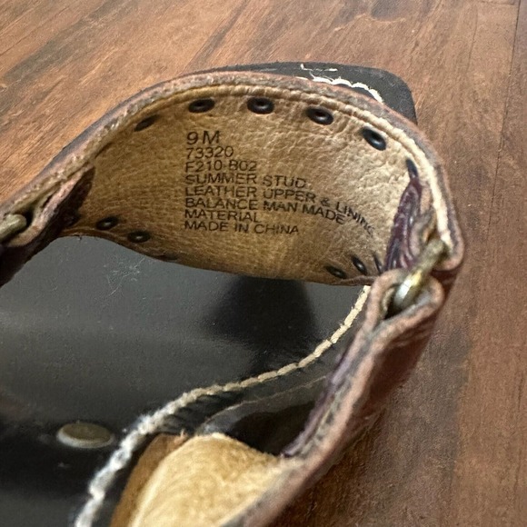 FRYE Summer Stud Thong Wedge Sandals in Burgundy Leather - Picture 8 of 10